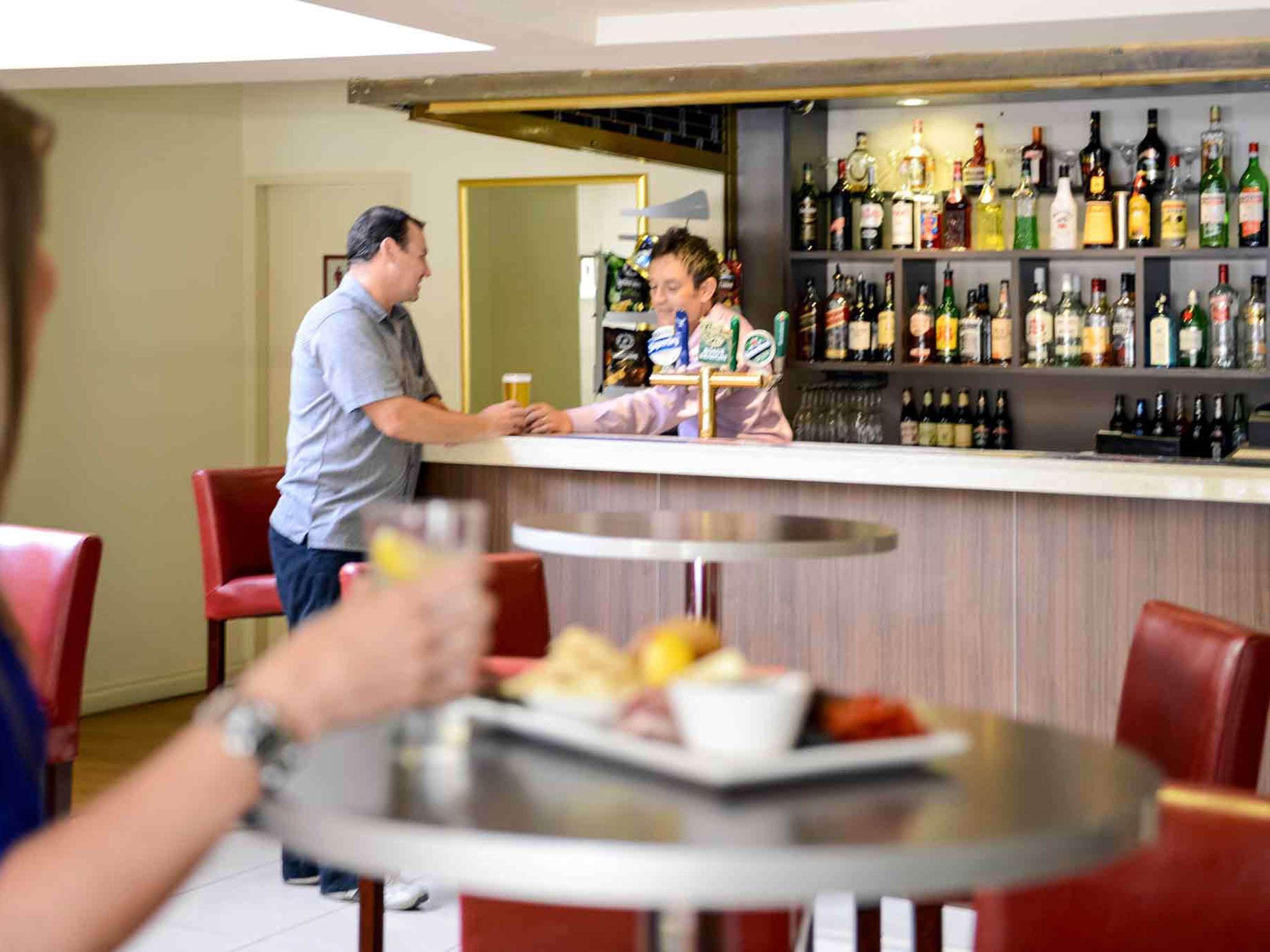 Grosvenor Hotel אדלייד מראה חיצוני תמונה